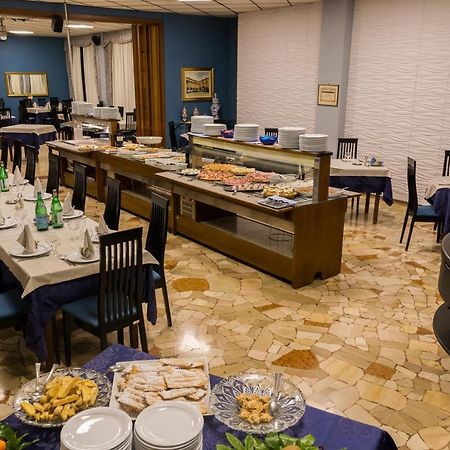 Hotel Il Telegrafo Melegnano Dış mekan fotoğraf