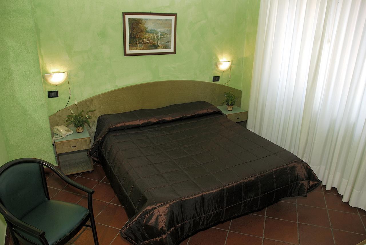 Hotel Il Telegrafo Melegnano Dış mekan fotoğraf