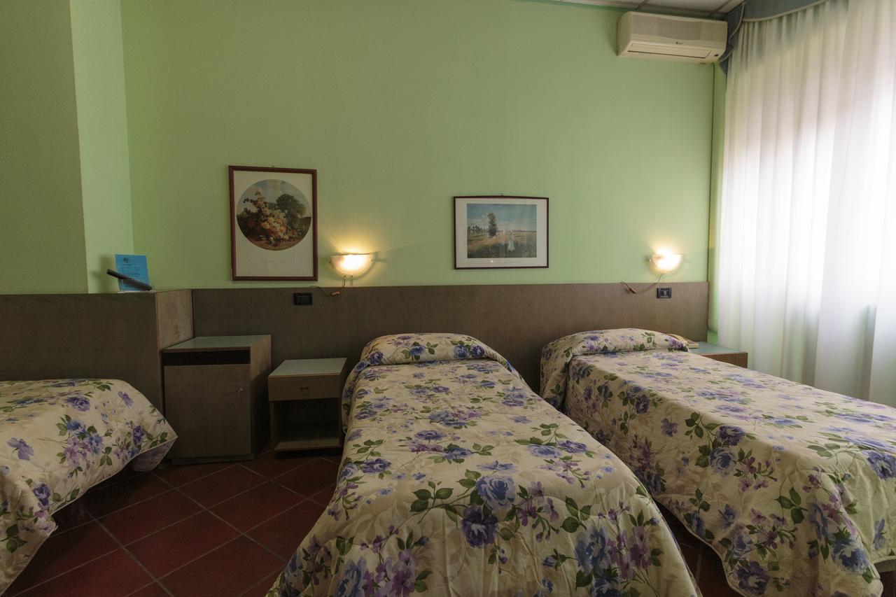 Hotel Il Telegrafo Melegnano Dış mekan fotoğraf