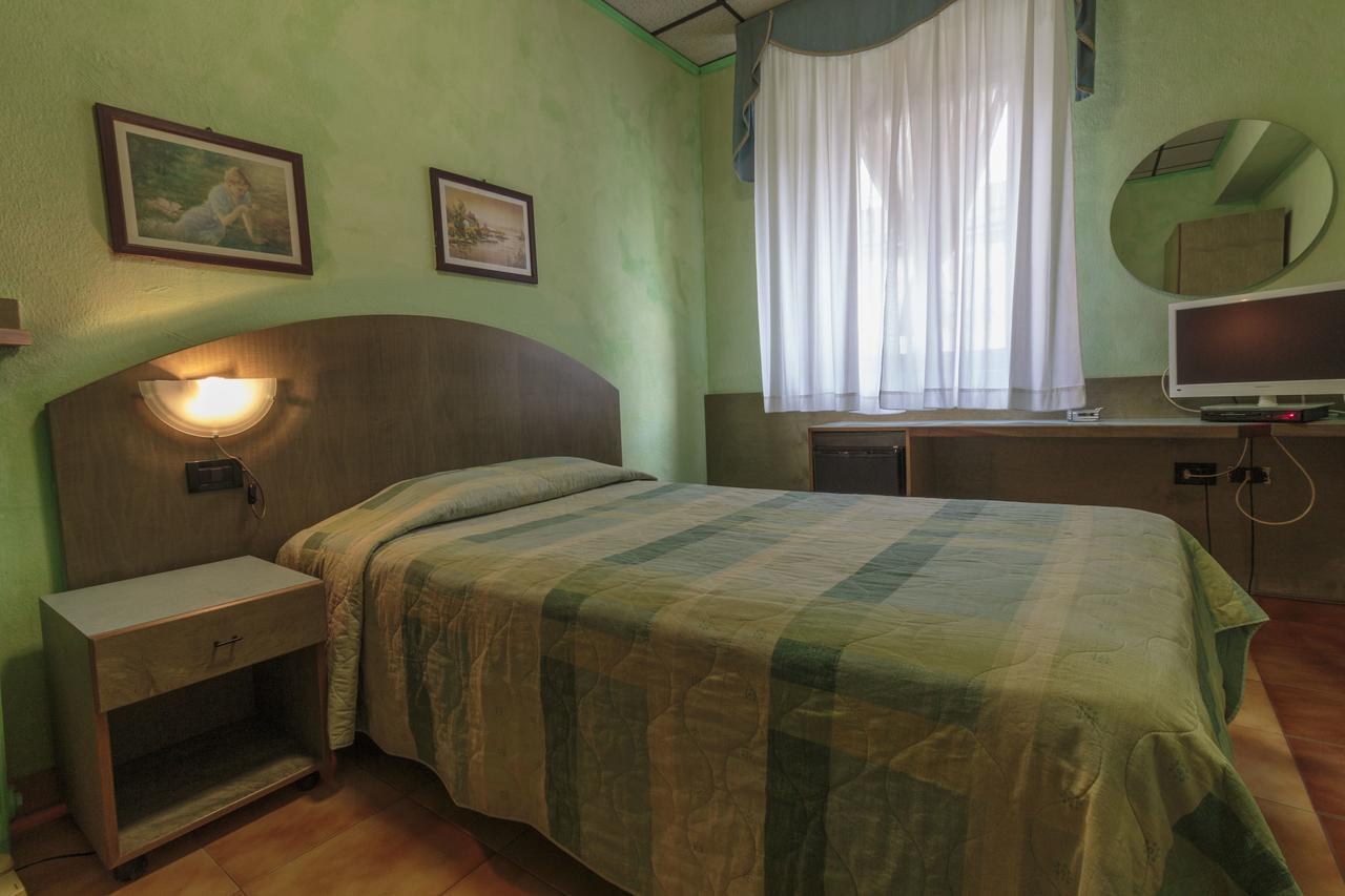 Hotel Il Telegrafo Melegnano Dış mekan fotoğraf