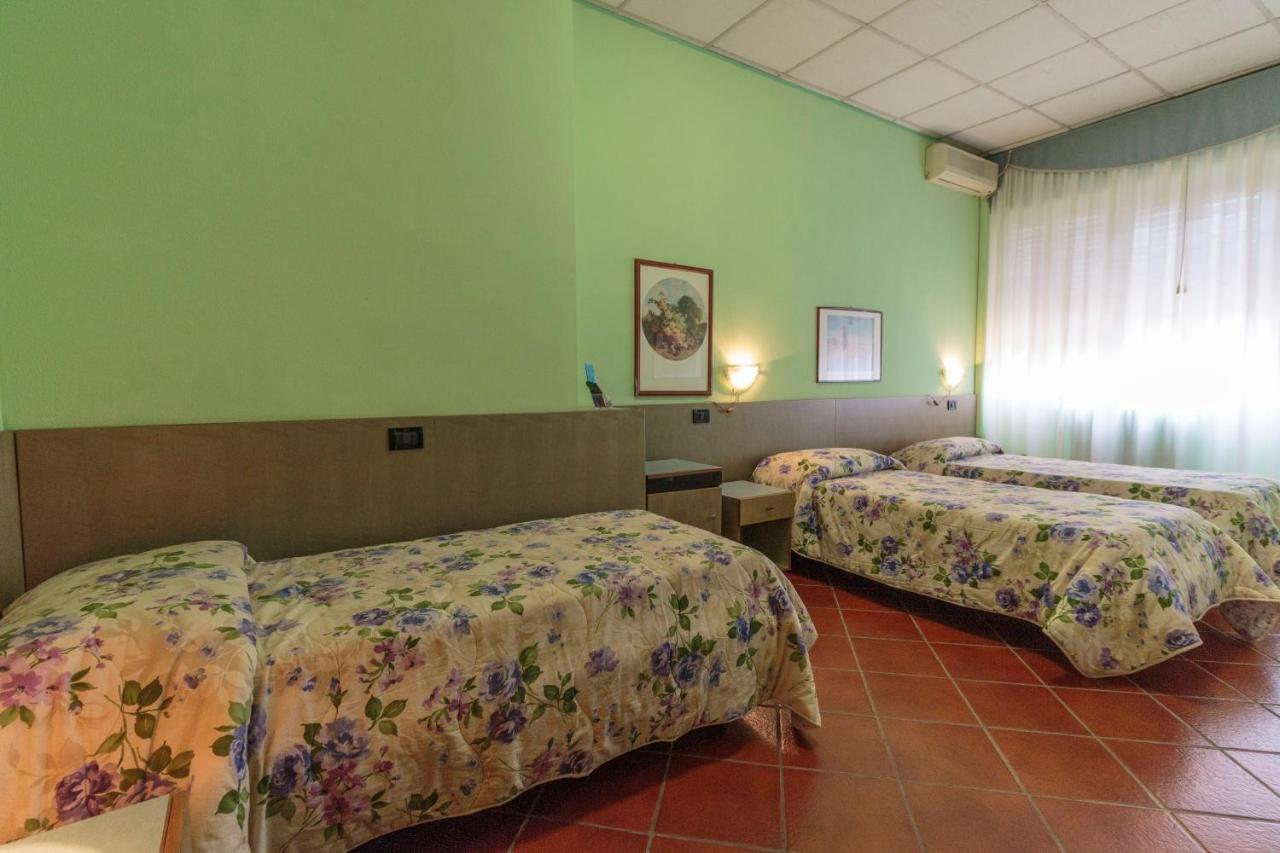 Hotel Il Telegrafo Melegnano Dış mekan fotoğraf