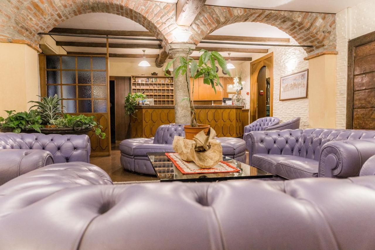 Hotel Il Telegrafo Melegnano Dış mekan fotoğraf